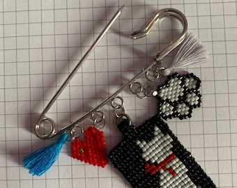 Miyuki Beaded Scottish Pin, Handmade Brooch Gift, Bag & Scarf Accessory, Gift for Cat Lovers