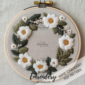 Floral Wreath Daisy Embroidery Pattern | Daisies Meadow Wreath Embroidery PDF | Flower Hoop Stitching Design