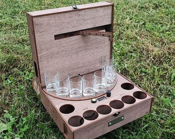 Dispensador de alcohol de madera para 8 vasos, dispensador de licor y whisky para regalos de hombres