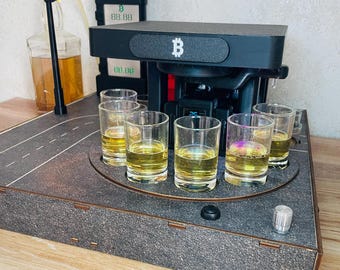 Personalisierter Tankstelle Spirituosenspender, benutzerdefinierter automatischer Whiskyspender für Männer, Barwagenzubehör, 6 Schnapsglas-Auto-Guy-Geschenk