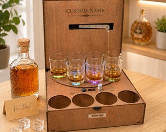 Whiskey Geschenk für Papa – automatische LED Shot Bar für 4 oder 6 Gläser, personalisierte Holzbox & Hausbar Deko