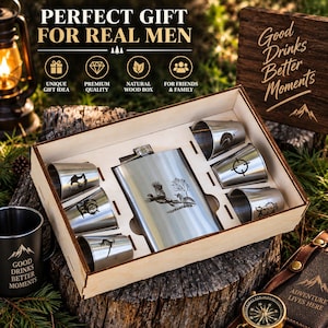 Peut inclure: Un ensemble comprenant une flasque en acier inoxydable et cinq verres à shot assortis dans une boîte en bois clair. La flasque présente une gravure de canard. Le couvercle porte l'inscription "Good Drinks Better Moments" et "PERFECT GIFT FOR REAL MEN".