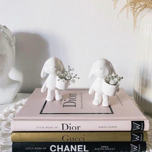 Bunny sculpture from Raysin • Easter • Easter • Rabbit • Bunny • Sculpture • Hare • Decoration • Dried flowers • Gift idea • Aesthetic