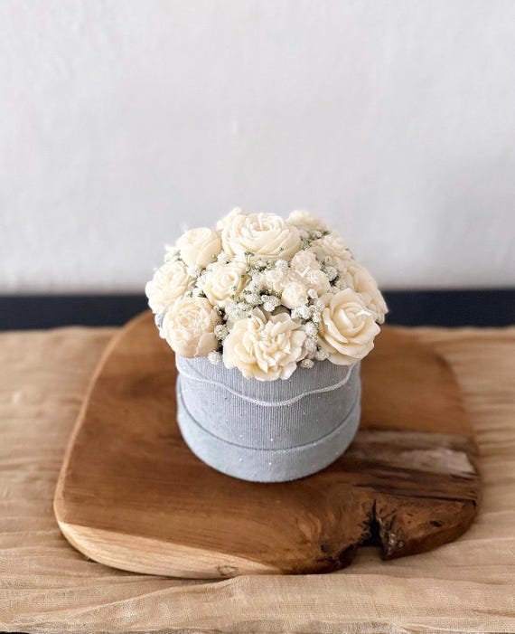 Blumenstrauß aus Kerzen • Flowerbox • Bouquet • Rapswachs • candles • Flower • Blumen • Strauß • ästhetisch • Geschenkidee • Hochzeit