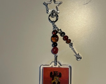 Fall Out Boy folie un llavero del álbum deux