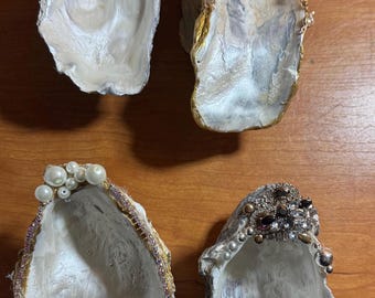 Plato de concha de ostra para joyería o baratijas