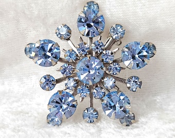 LIght Sapphire Blue Crystal Snowflake Brooch, Blue Blue Rhinestone Brooch, 1950's