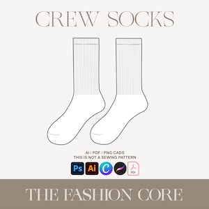 Könnte beinhalten: Ein Paar weiße Socken, die in einer flachen Lage gezeigt werden. Die Socken sind schlicht gehalten und haben keine Verzierungen. Das Bild enthält den Text "CREW SOCKS", "AI/PDF/PNG CADS", "THIS IS NOT A SEWING PATTERN" und "THE FASHION CORE".