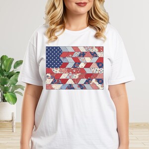Big and Tall Faux Quilted Patchwork Flag Shirt, LT + Plus Sizes Patriotic T Shirt, Retro Geometric Pattern Veterans Day Tee