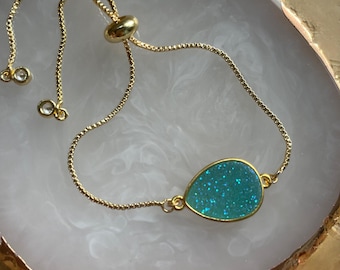 Shimmer Drop Bracelet | Gold Slider Chain with Blue Resin Druzy Drop – Dainty Adjustable Jewelry - Druzy Drop Bracelet