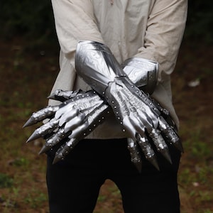 Gothic Medieval Knight Decor Gauntlets SCA Viking Cosplay Larp Accessory Medieval Armor Viking Costume Medieval Accessories