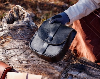 Voyager Leather Belt Pouch Premium Stitched Medieval Waist Bag Personalized Pouch Leather EDC Accessory Leather Hip Belt Travel Essentials