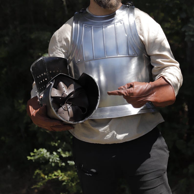 Medieval Cosplay Larp Costume Visored Barbuta Helmet w/ Interior Leather Lining Renaissance Costume SCA Fantasy Armor immagine 4