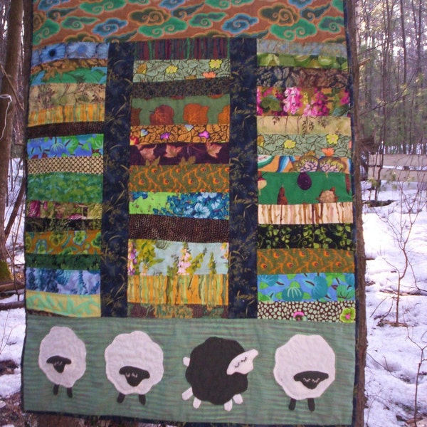 HAND QUILTED Sheep - baby quilt  SLEEPYHEAD'S GARDEN 30 x 40.5 inches