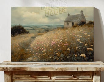 Könnte beinhalten: Ein Gemälde, das ein kleines Steinhaus mit Strohdach zeigt, eingebettet in ein Feld voller Wildblumen. Das Haus hat ein einziges Fenster und eine Tür und ist von einem üppigen grünen Feld umgeben. Der Himmel ist hellblau mit fluffigen weißen Wolken.