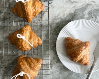 Croissant Candle| Croissant Lovers| Unique Candle Gift| Food Candle| Dessert Candle| Home Decor | Gift ideas