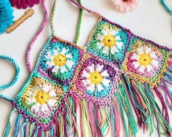 Gehäkeltes Neckholder-Crop Top: Regenbogen Gänseblümchen Oma Quadrat, Boho Fransen (3mo-9yr)