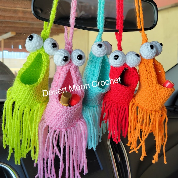 Mini Yip Yip Crochet, Car Mirror Hanging Accessories, Alien Car Hanger, Alien Gift, Mini Basket, Coworker Gift, Friend Gift, Martian, Gen X