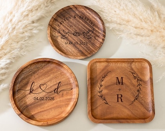 Bandeja para joyas personalizada con nombre, bandeja de madera para baratijas personalizada, soporte para anillos de boda, recuerdo de compromiso, regalos para ella, regalo para pareja.