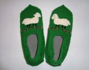 Green slippers - Sheep slippers - Woolen slippers - Green socks - Fury sheep - Green sheep socks - Warm winter slippers