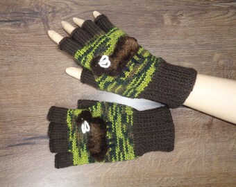 Hand-knitted multicolor half finger gloves with hand needlecrafted sheep,Gloves & Mittens, Gift Ideas, Rainbow gloves, Arm warmers