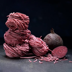 Handmade Vegetable Spaghetti, Natural homemade Red Beet Noodle, Handmade Red beet spaghetti, Spagetti for children, Turkish Natural Pasta