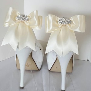 Ivory Satin Shoe Clips, Wedding Shoe Clips, Bow Shoe Clips, Rhinestones, Wedding Party,  Bridal Shoes Clips, High Heels Shoe Clips For Bride