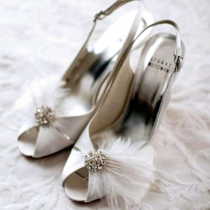 Feather Shoe Clips, Wedding Shoe Clips, Rhinestones, Shoe Clips,  Clip ons  for Shoes,  Bridal Shoes Clips for High Heels, Pumps, Sandals