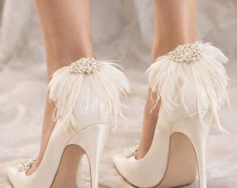 Feather Shoe Clips, Wedding Shoe Clips, Rhinestones, Shoe Clips,  Clip ons  for Shoes,  Bridal Shoes Clips for High Heels, Pumps, Sandals