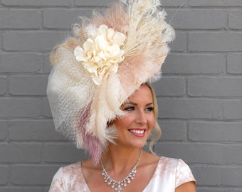 Tocado color marfil, Ascot, Sombrero para el Derby de Kentucky, Sombrero para fiesta de té de la iglesia para mujeres, Fiesta en el jardín, Sombreros elegantes, Sombreros de alta costura, Tocado de plumas