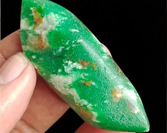39Gr Emerald Tumbled Polished Stone For Healing, Chakra, Meditation Crystal - Deep Vivid Green Color