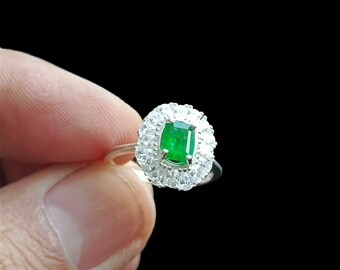 Natural Vivid Green Emerald Ring – Sterling Silver, US Size 7