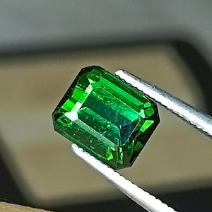 1.70 CT Deep Green Color Tourmaline Loose Gemstone For Jewelry Making - Natural Green Tourmaline for Ring