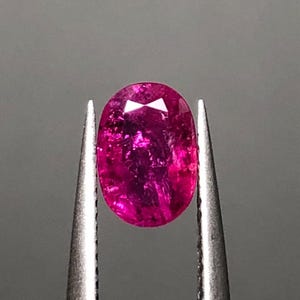 Nicht erhitzter Rubin Edelstein für Ring: 0.90ct Ovaler roter Stein aus Afghanistan