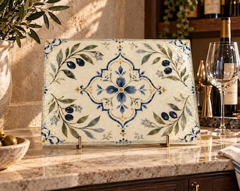 Tabla de cortar de vidrio mediterránea color oliva, diseño de azulejos botánicos azules.