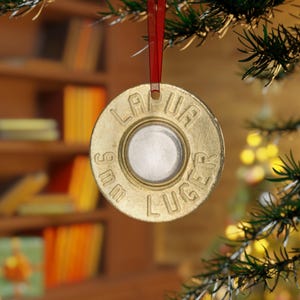 Metal Christmas Ornaments: Bell, Tree, Round, Oval - Vibrant Holiday Decor