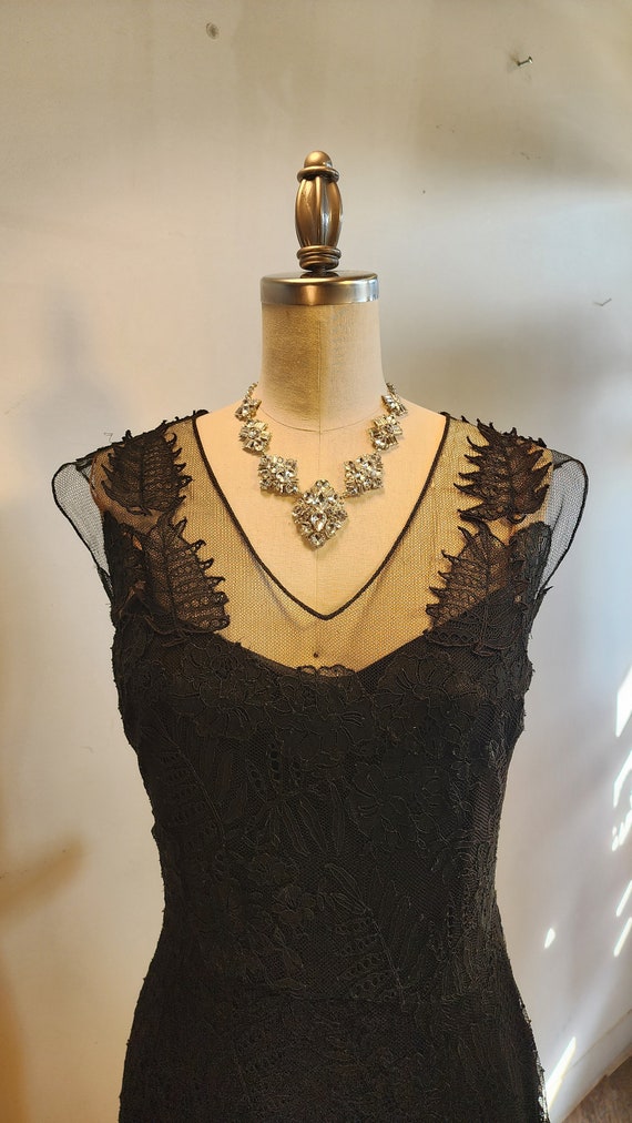 Vintage 30s - Long Black Lace Sleeveless Mermaid … - image 4