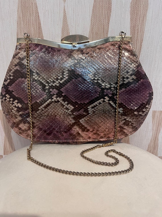 Vintage chain crossbody Snakeskin handbag purple … - image 1