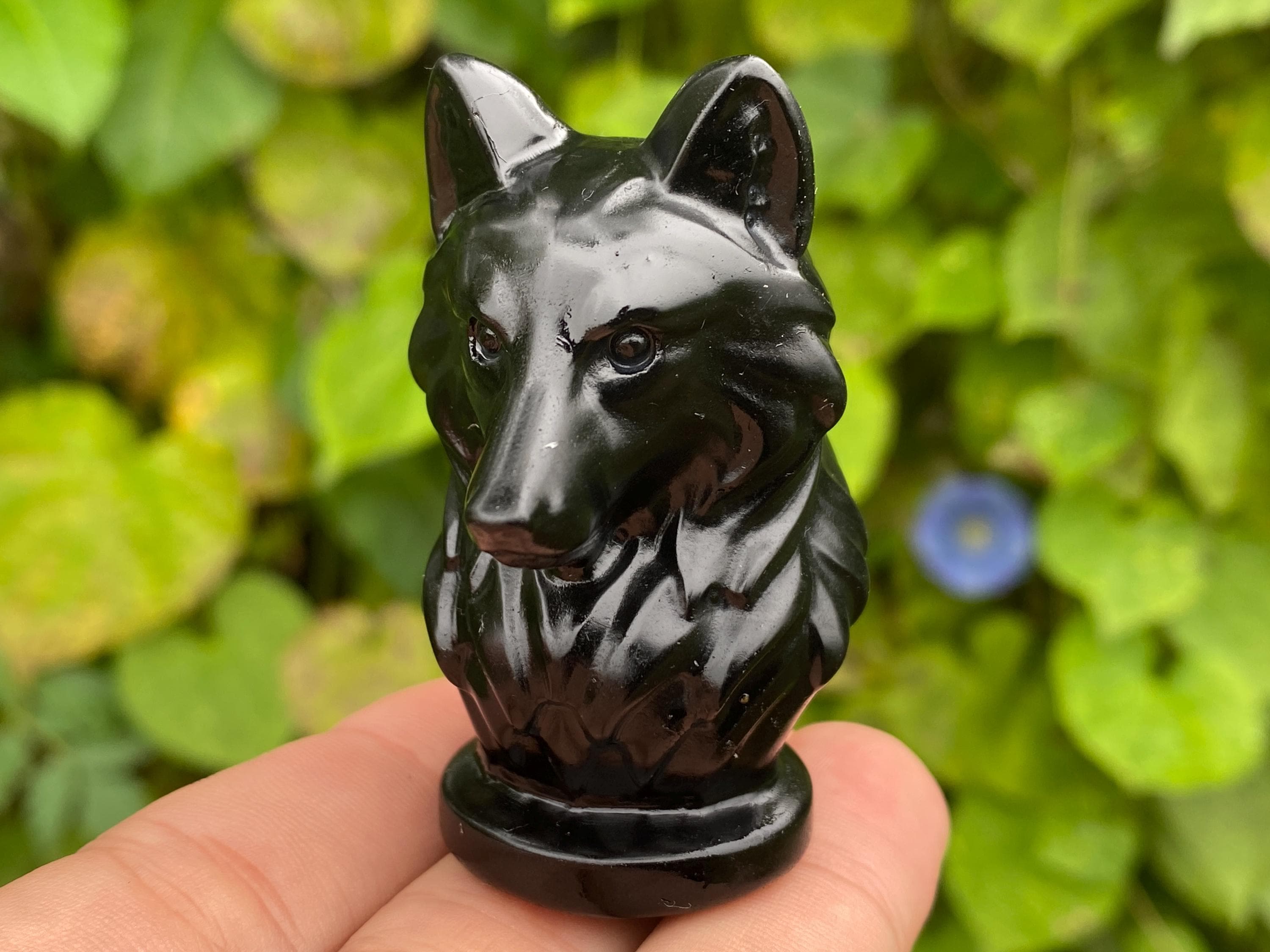 Hand Carved Obsidian Crystal Dog Specimen: Home Decor (2.4 Inch