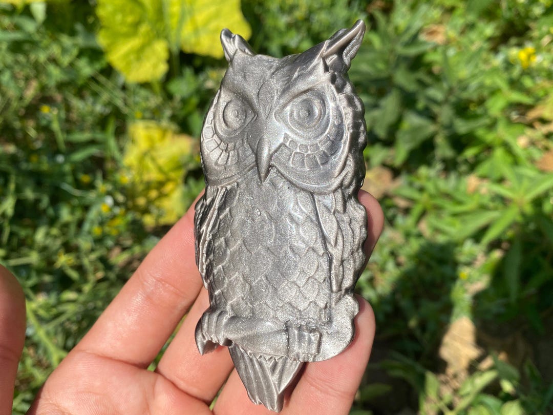 3.9インチ以上の天然シルバーオブシディアンクリスタル、クォーツ