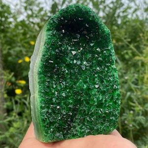 Green Geode quartz,quartz Crystal,Crystal Geode,crystal Cluster specimen,Home Decoration 1pc