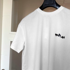 Off-White Blurred Logo on Heart White T-shirt Size XL