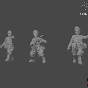 WW2 Germany - Officer Set - 28mm - 1/56 scale - Bolt Action - Chain of Command - Wargaming Miniatures - Resin Print - Unpainted