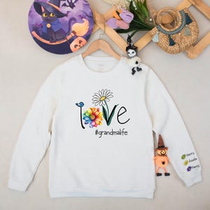 Personalized Nanalife Flower Sweatshirt, Custom Nana Sweatshirt with Kids names, Kids on sleeve Sweatshirt, Custom Mimi Sweatshirt with name