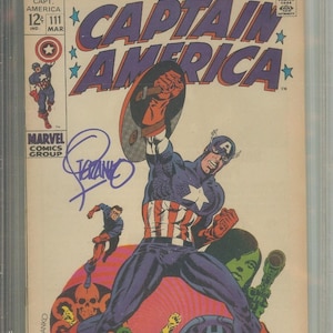 Puede incluir: Un cómic de Captain America #111 de Marvel Comics, calificado y con Captain America en la portada. El cómic está dentro de una funda protectora y tiene una calificación de 7.0. La portada es de Jim Steranko.