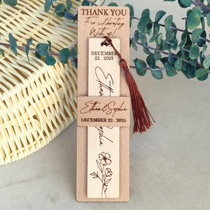 Personalized wedding favor bookmarks : Custom Bookmark for Guests, personalized wedding favors, wedding souvenirs, handmade wedding gifts.