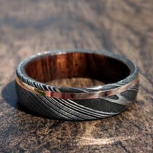 New 6mm Wide Damascus Steel Ring with 14k Solid Rose Gold Inlay and Arizona Ironwood Sleeve