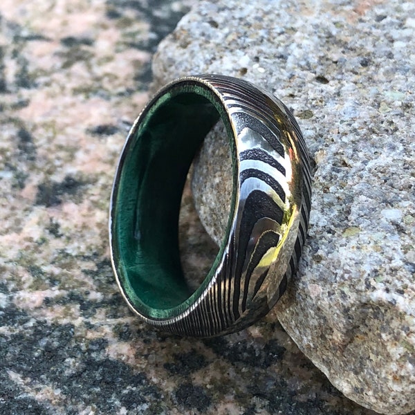 8mm Damascus Steel Ring with Off-Center 14k White Gold Inlay and Green Box Elder Burl Sleeve | Customizable Men's Wedding Band