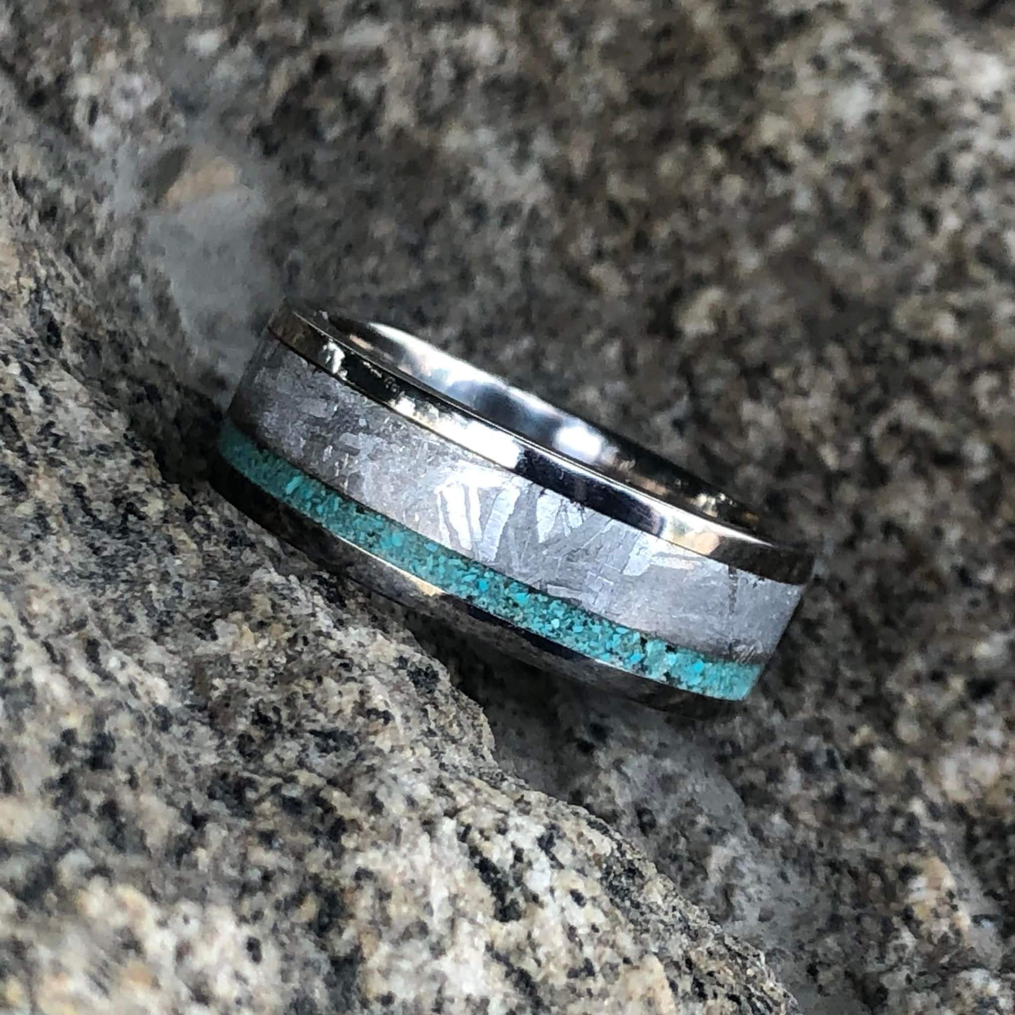 ギベオン隕石の結婚指輪、ターコイズインレイのコバルトクロムリング