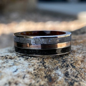 Meteorite Ring With 14k Rose Gold and Dinosaur Fossil Inlay - Etsy